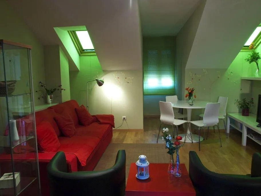 apartamentos turísticos Segovia salón