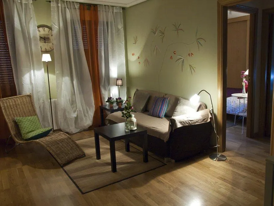 apartamentos turísticos Segovia sala de estar