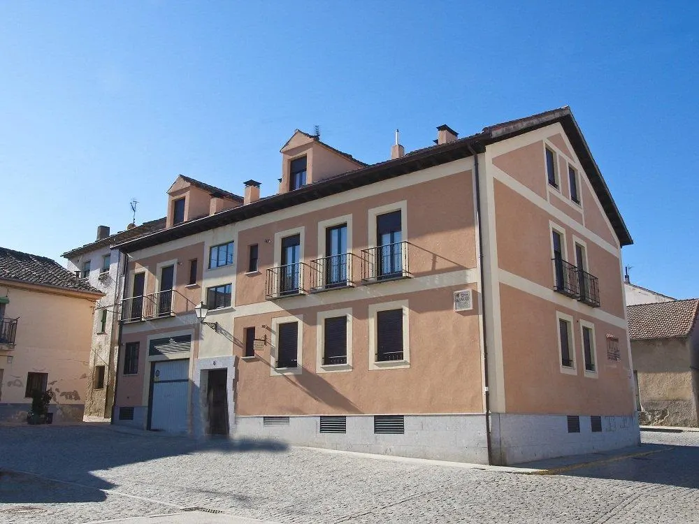 apartamentos turísticos Segovia fachada